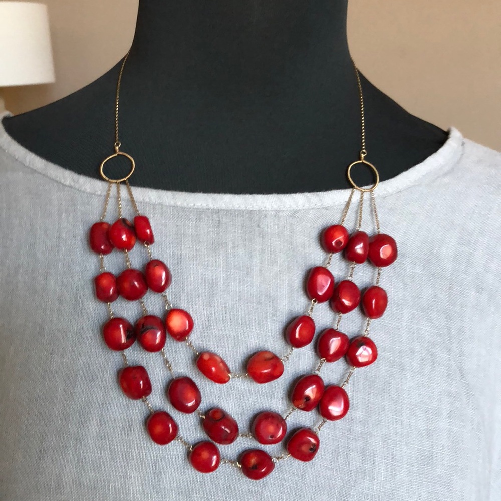 Women’s stone necklace